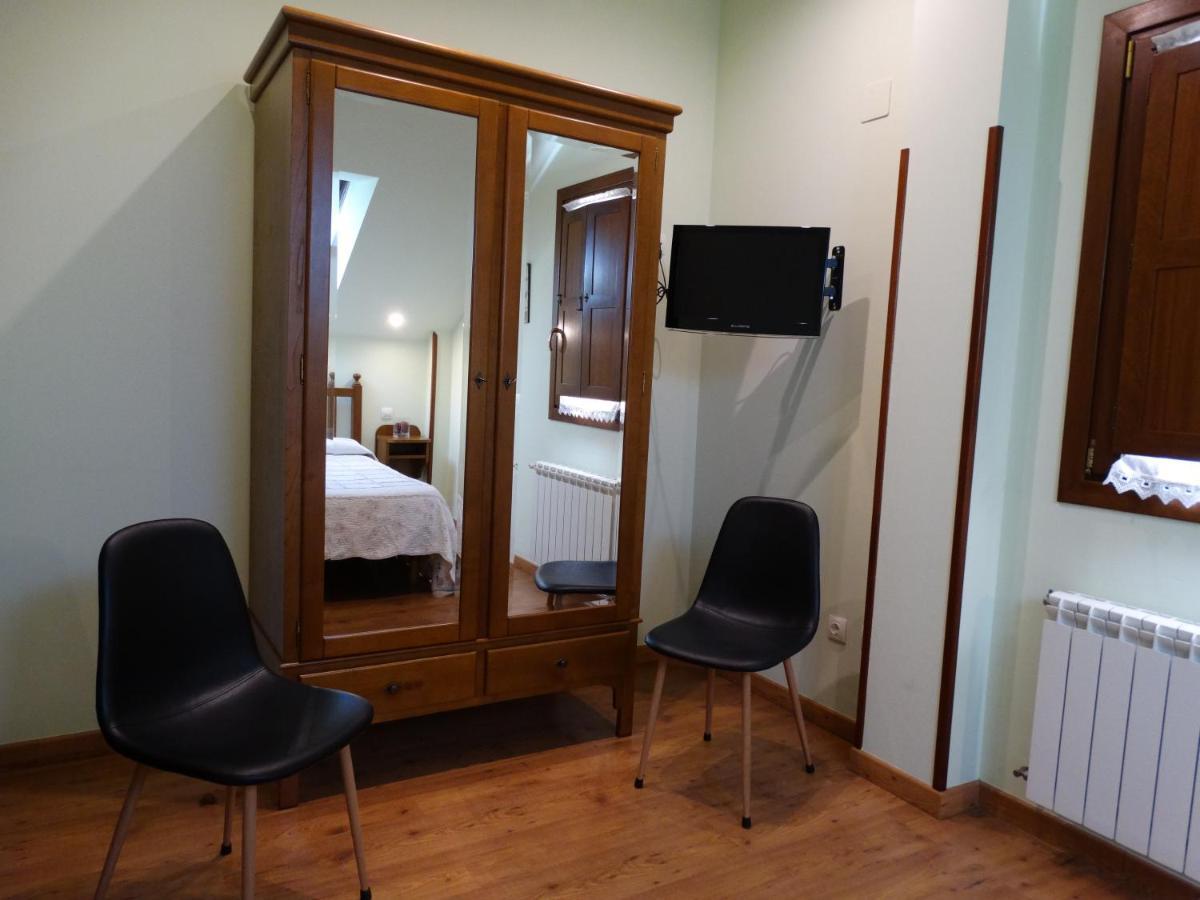 Apartamentos La Cruz De Paderne Navia Buitenkant foto