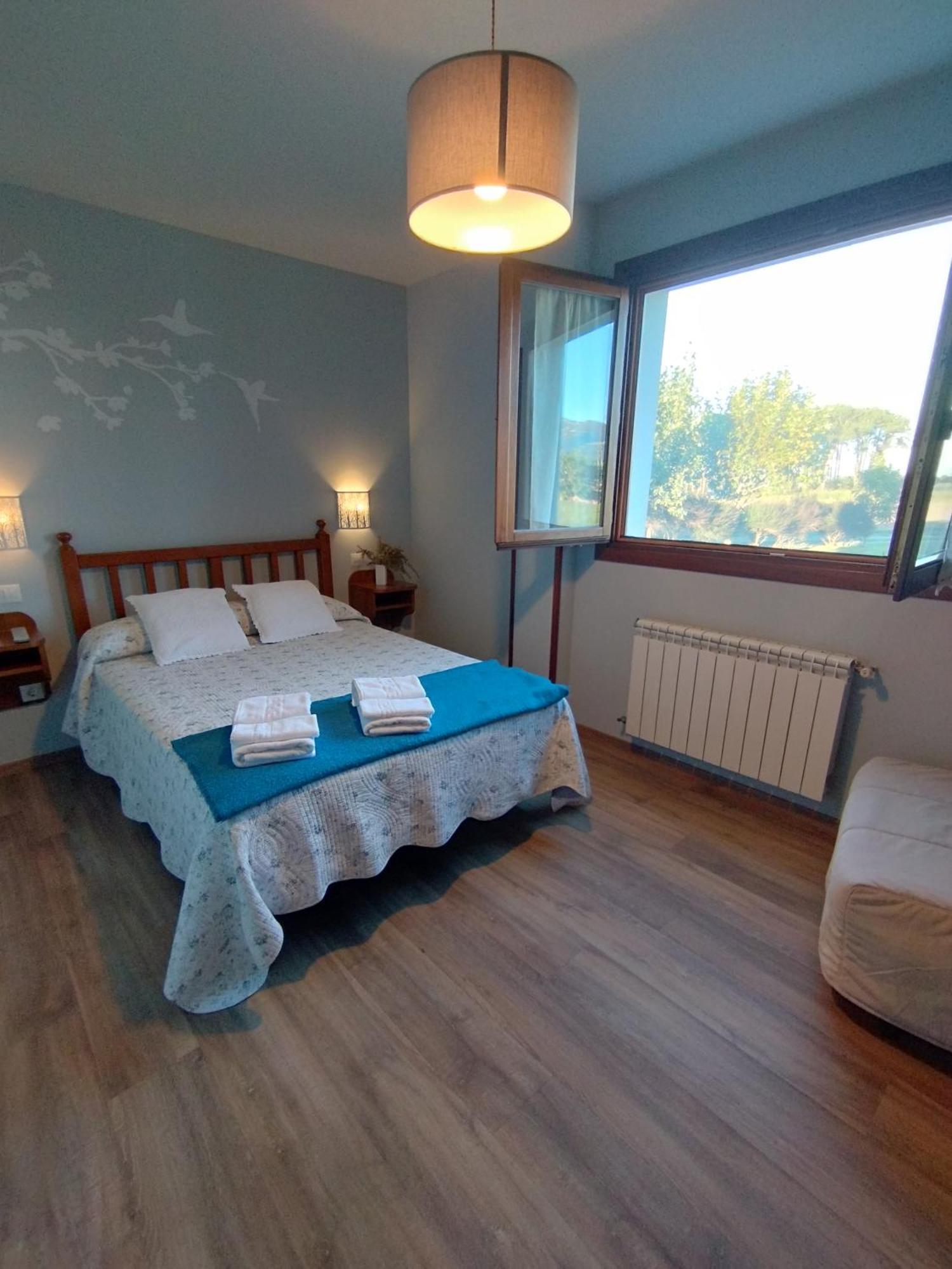Apartamentos La Cruz De Paderne Navia Kamer foto