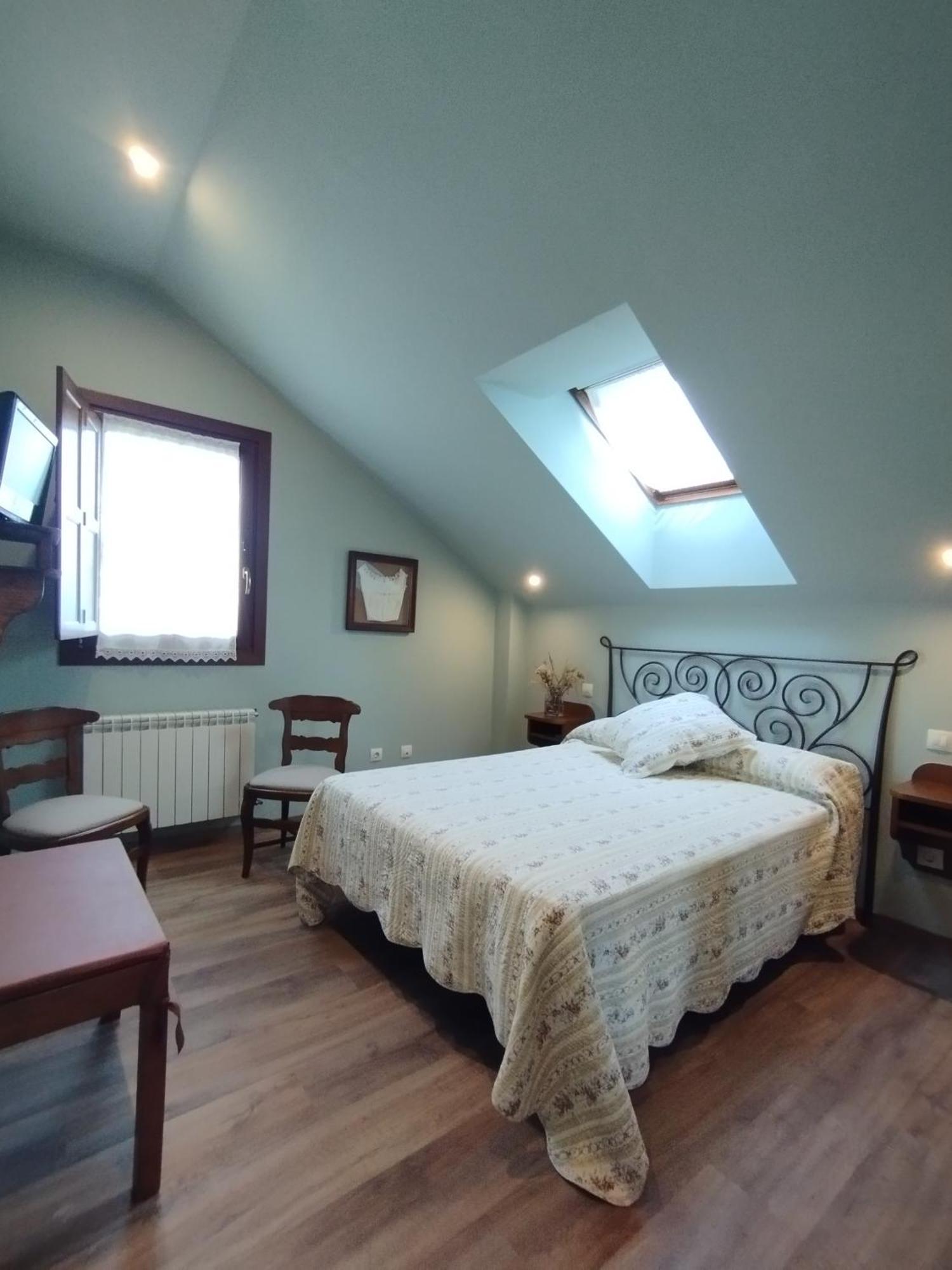 Apartamentos La Cruz De Paderne Navia Kamer foto