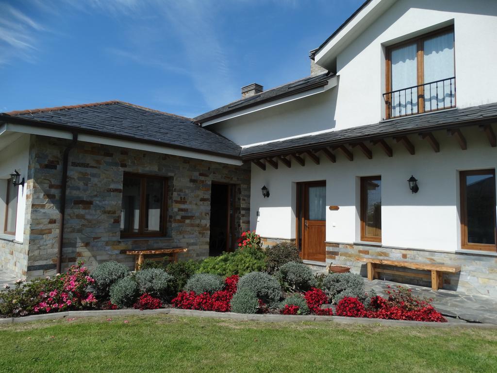 Apartamentos La Cruz De Paderne Navia Buitenkant foto